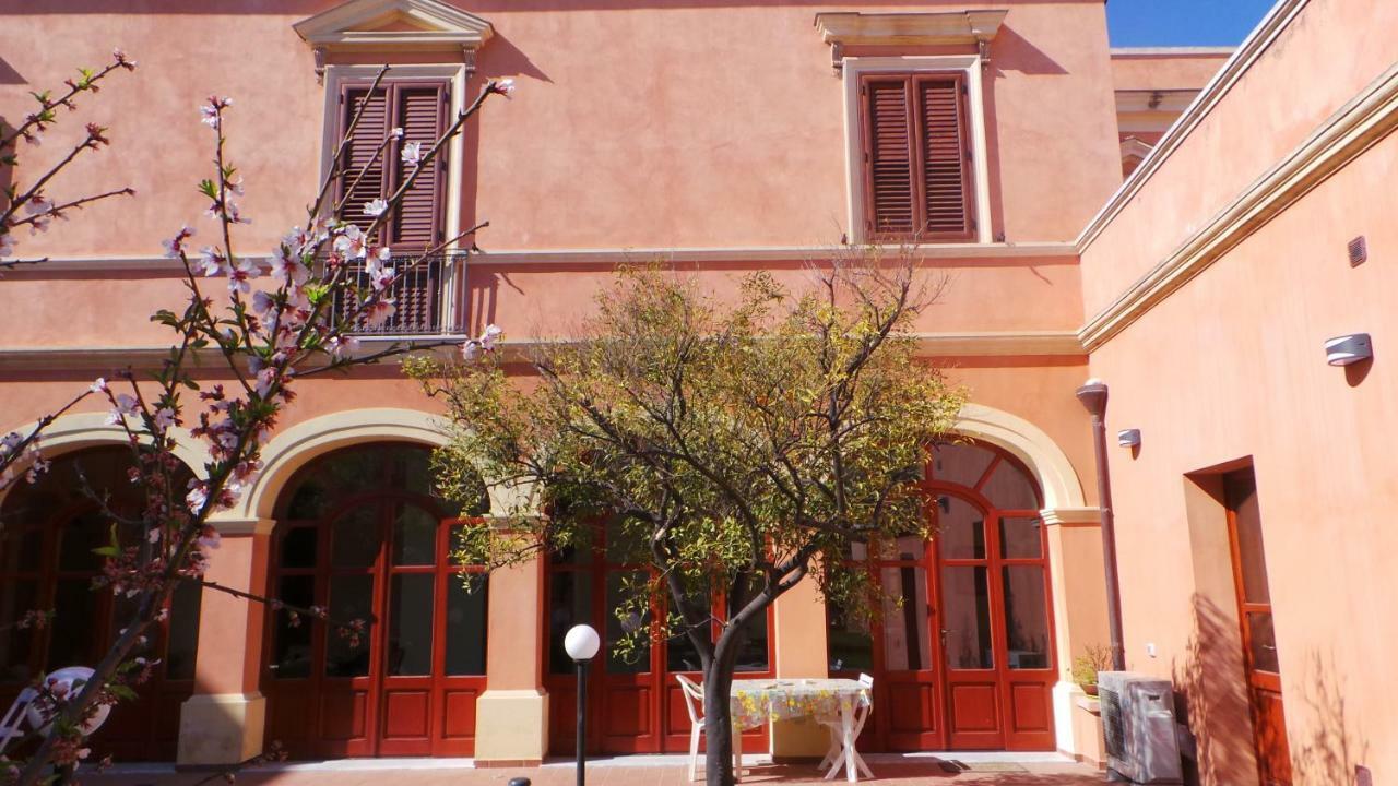 B&B Antica Villa Quartu SantʼElena Екстериор снимка